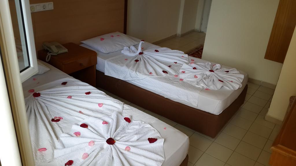Caner Hotel Kemer Habitación foto